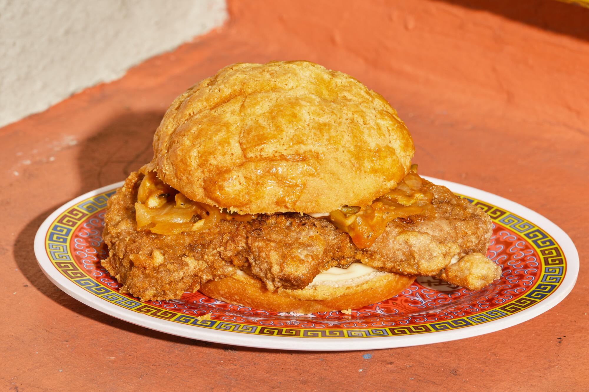 The Macau-style pork chop at Pearl River Deli.